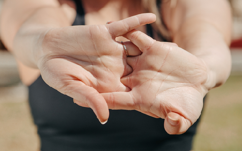 knuckle popping brain health connection